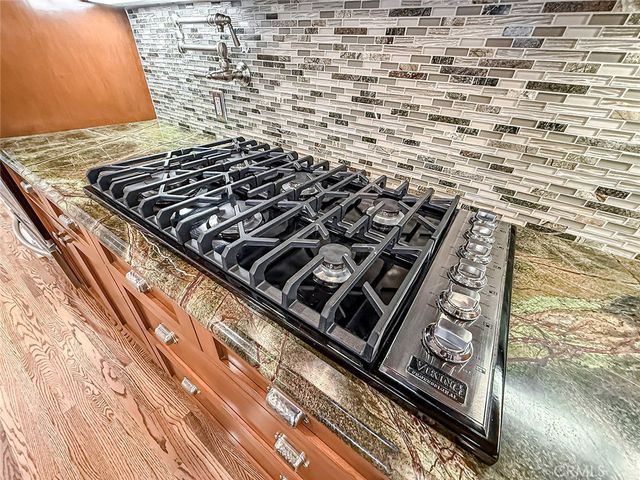 15452 Varden, Sherman Oaks, CA 91403