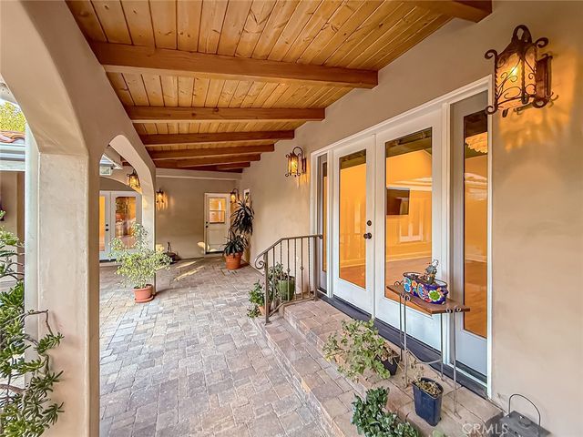 15452 Varden, Sherman Oaks, CA 91403