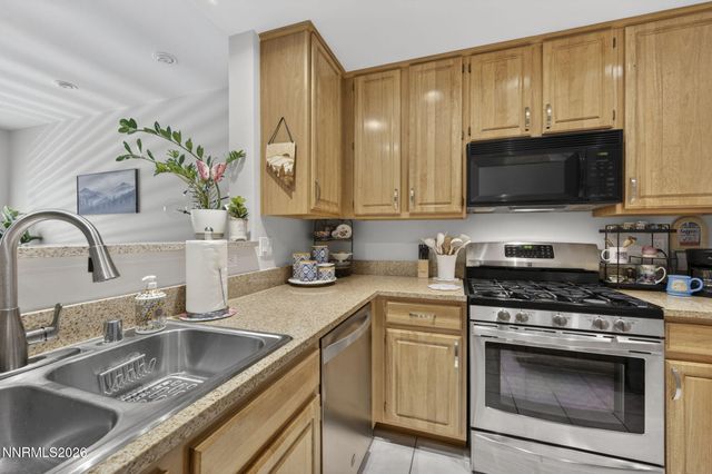 900 S Meadows Parkway 613, Reno, NV 89521