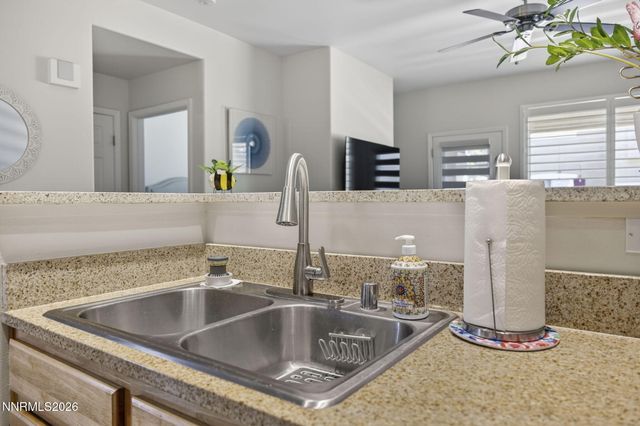 900 S Meadows Parkway 613, Reno, NV 89521