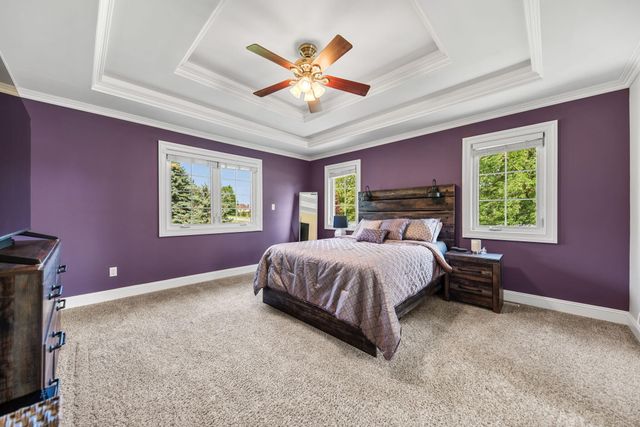 902 Kendall Court, Crown Point, IN 46307