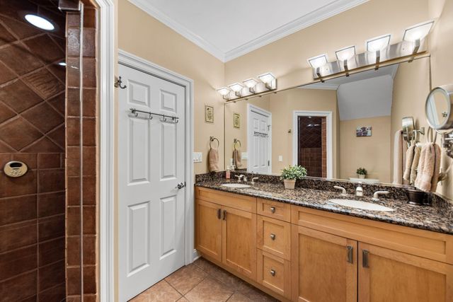 902 Kendall Court, Crown Point, IN 46307