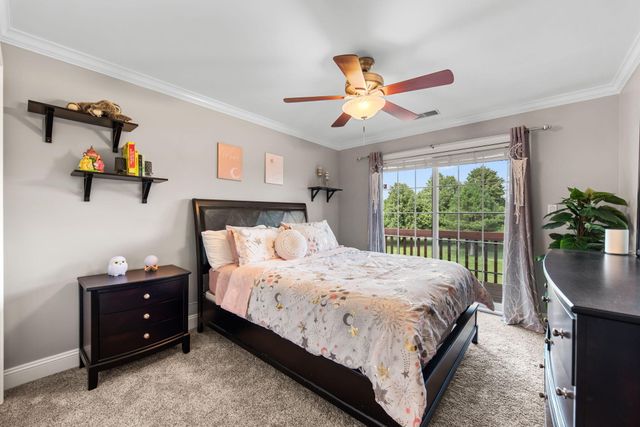 902 Kendall Court, Crown Point, IN 46307