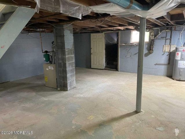 109 W 6th Street, Howell, NJ 07731