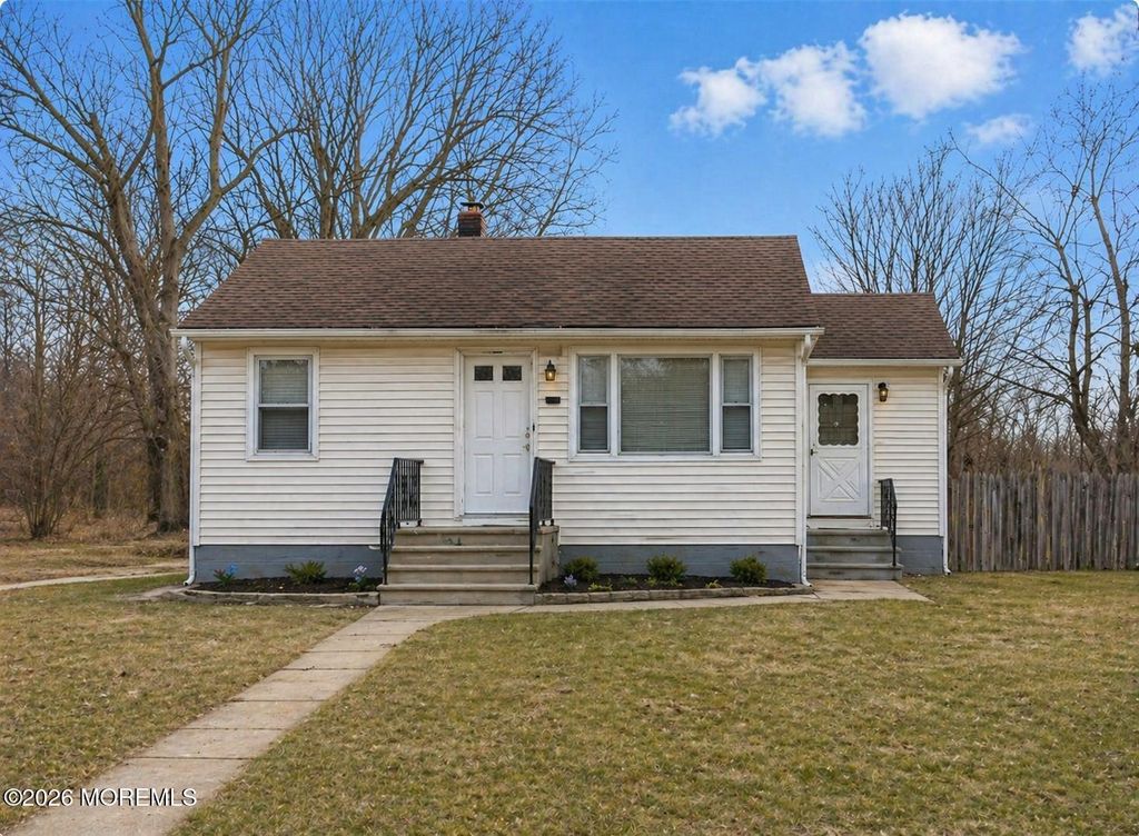 109 W 6th Street, Howell, NJ 07731