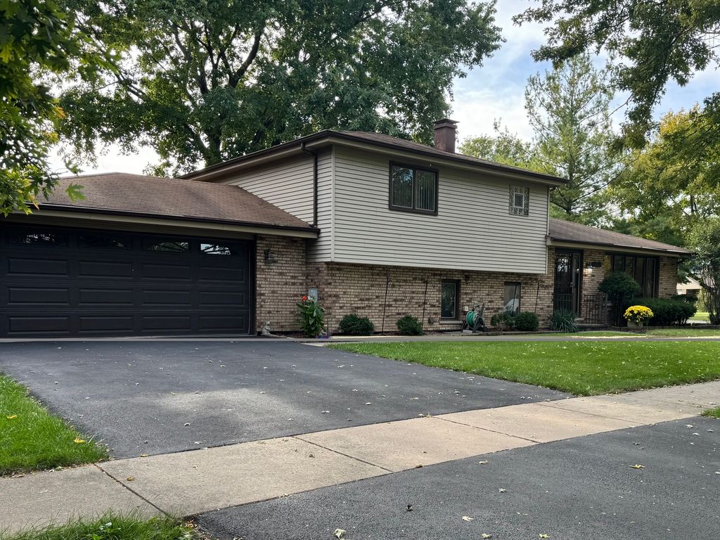 13004 S Blossom Drive, Alsip, IL 60803 — photo 2