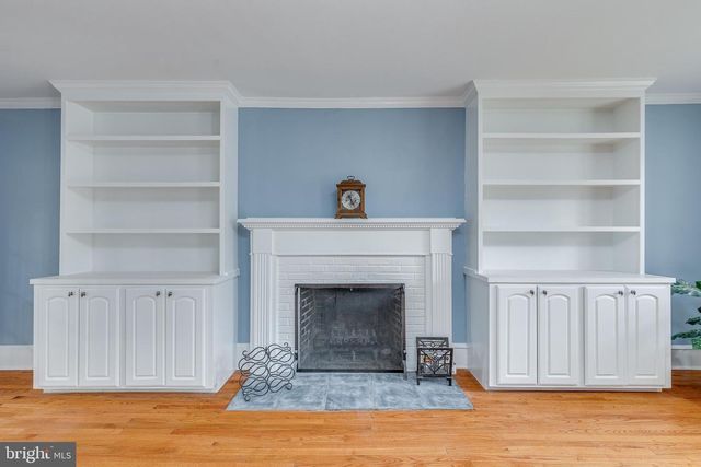 401 W 3RD ST, Moorestown, NJ 08057