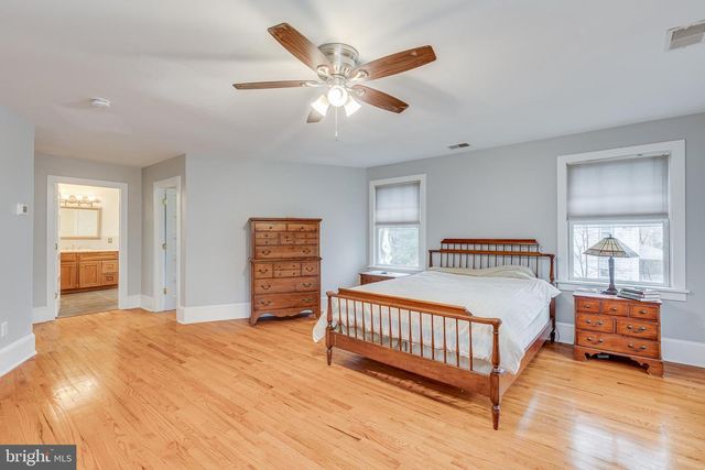 401 W 3RD ST, Moorestown, NJ 08057