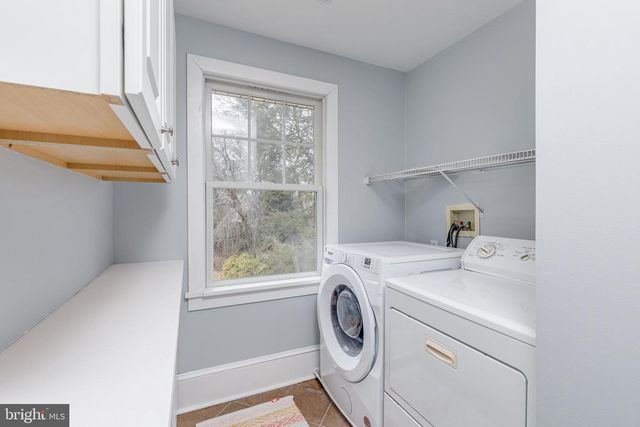 401 W 3RD ST, Moorestown, NJ 08057