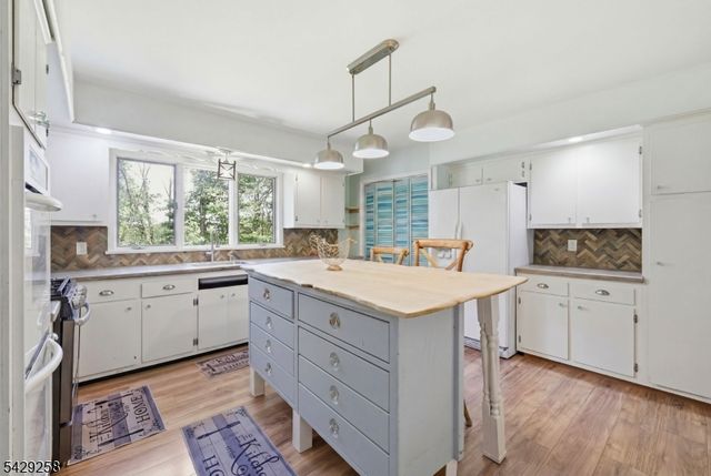 1571 County Rd 565, Vernon Twp., NJ 07461