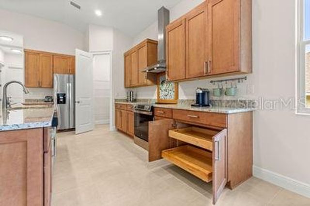 5090 GREENS DRIVE, Lady Lake, FL 32159