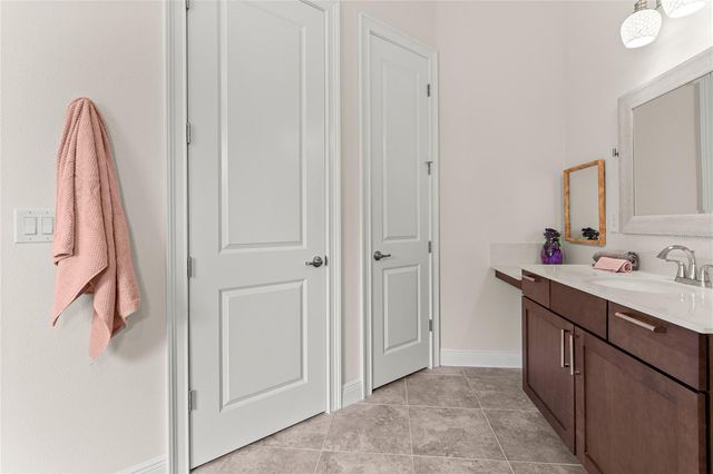 5090 GREENS DRIVE, Lady Lake, FL 32159