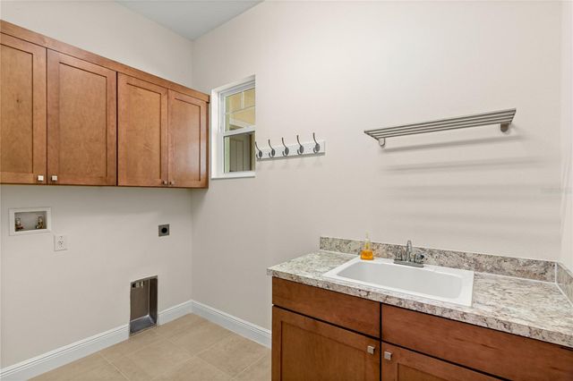 5090 GREENS DRIVE, Lady Lake, FL 32159