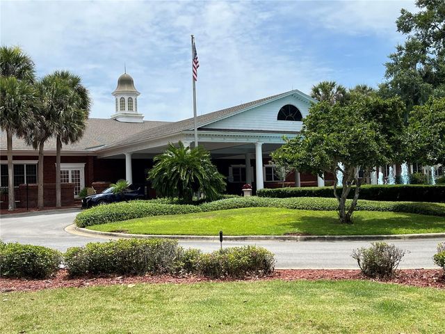 5090 GREENS DRIVE, Lady Lake, FL 32159