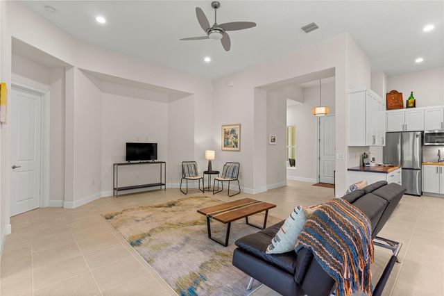 5090 GREENS DRIVE, Lady Lake, FL 32159
