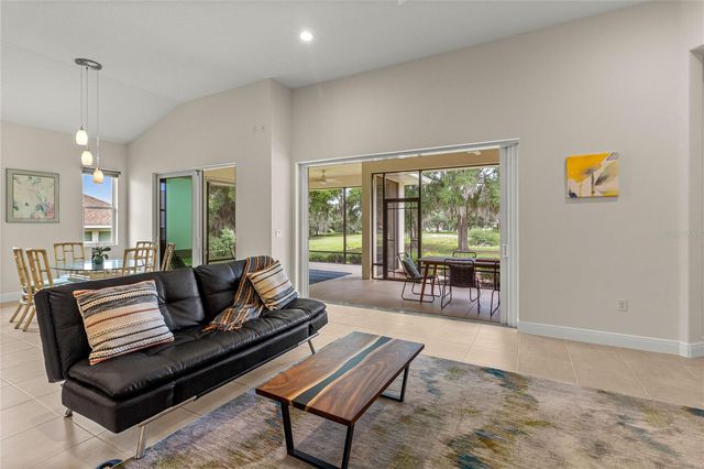 5090 GREENS DRIVE, Lady Lake, FL 32159