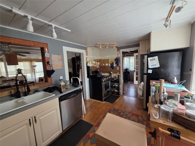 4237 SARASOTA AVENUE, Sarasota, FL 34234