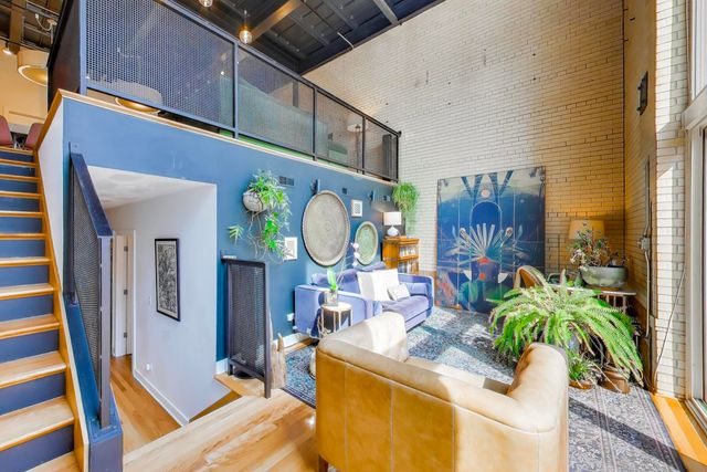 1128 W Ardmore Avenue 9, Chicago, IL 60660