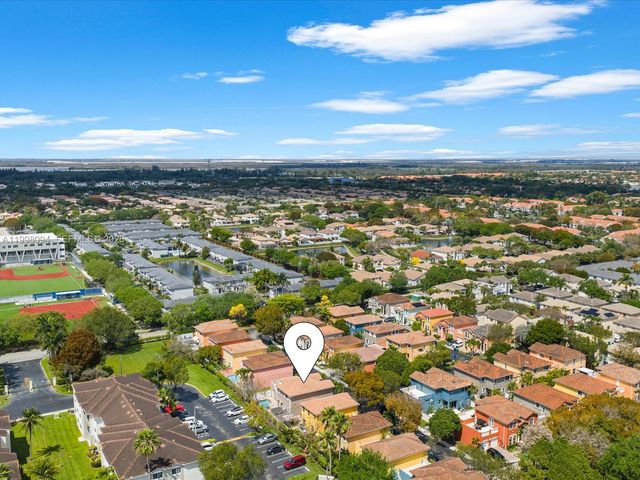 10872 NW 51st Ln, Doral, FL 33178