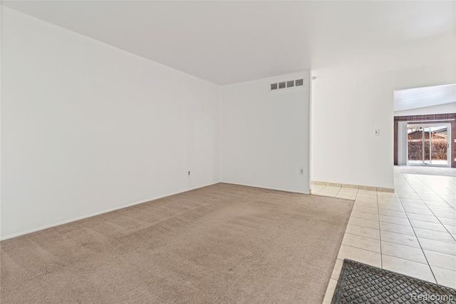 4681 Dickson Drive, Sterling Heights, MI 48310