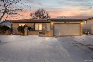 4681 Dickson Drive, Sterling Heights, MI 48310