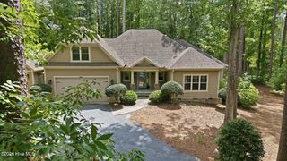 497 Clearfield Lane E, Southern Pines, NC 28387