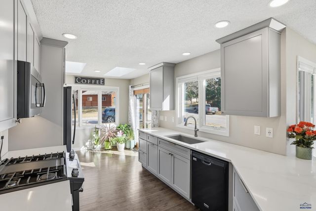 4768 RIDGECREST CT, Rapid City, SD 57702