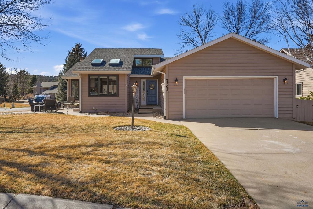4768 RIDGECREST CT, Rapid City, SD 57702