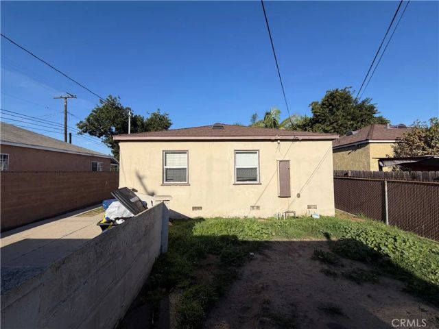 10600 Hildreth Avenue, South Gate, CA 90280