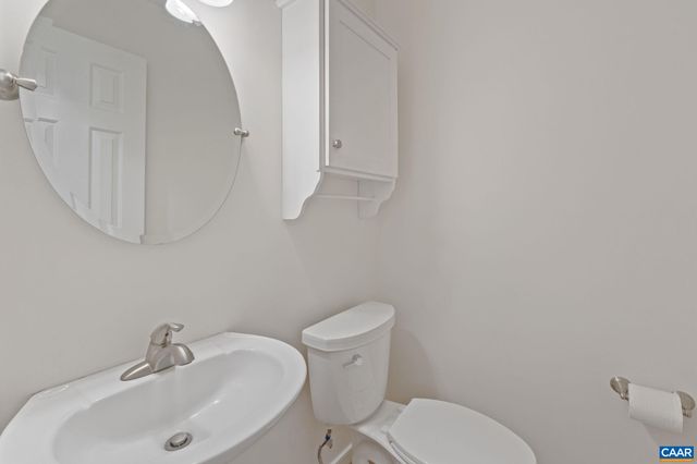 2752 HYDRAULIC RD, Charlottesville, VA 22901