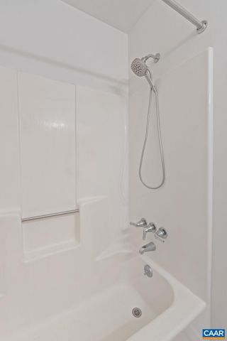 2752 HYDRAULIC RD, Charlottesville, VA 22901