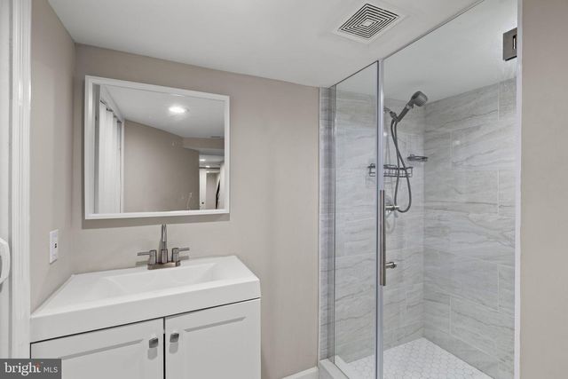 1416 N DOVER ST, Philadelphia, PA 19121