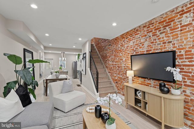 1416 N DOVER ST, Philadelphia, PA 19121