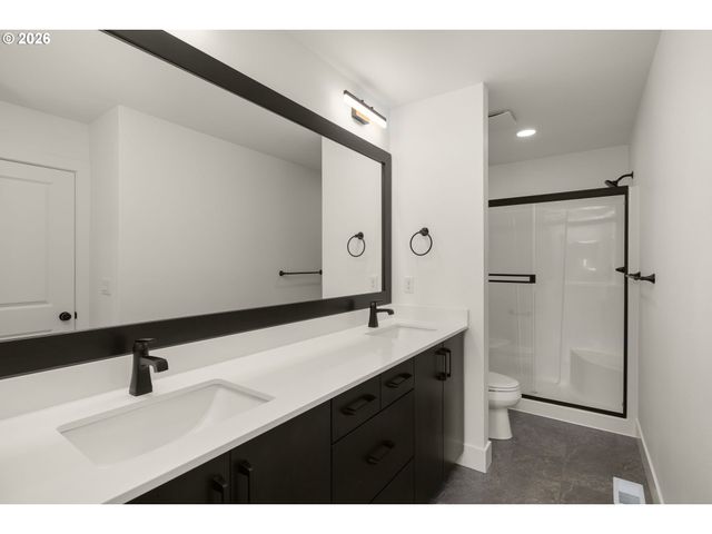 132 Randall Street, Oregon City, OR 97045