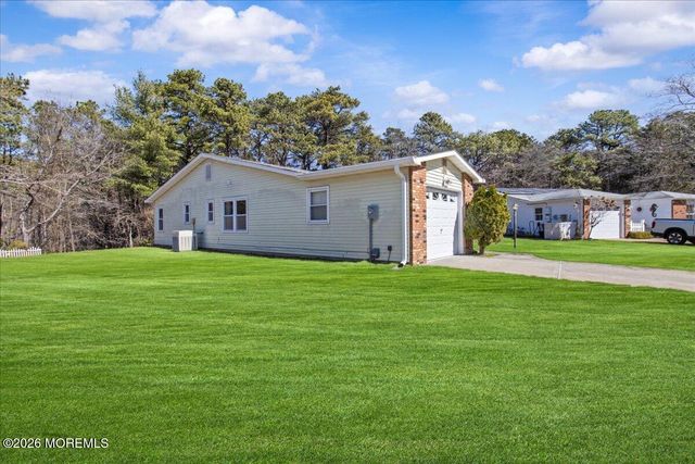13 Tudor Court, Brick, NJ 08723
