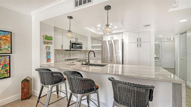 825 OSPREY AVENUE 108, Sarasota, FL 34236