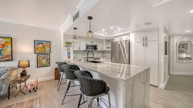 825 OSPREY AVENUE 108, Sarasota, FL 34236