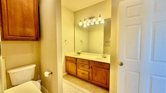 5515 Davis LN 82, Austin, TX 78749