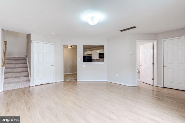 9225 CARDINAL FOREST LN, Lorton, VA 22079