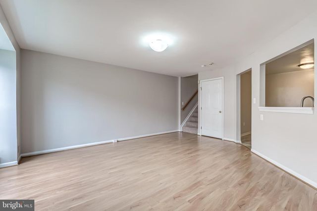 9225 CARDINAL FOREST LN, Lorton, VA 22079