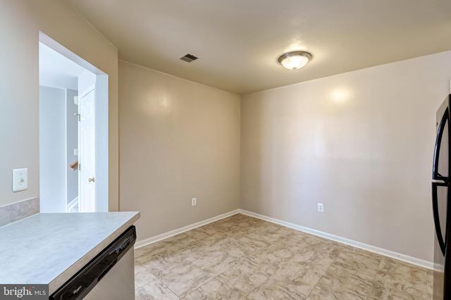9225 CARDINAL FOREST LN, Lorton, VA 22079