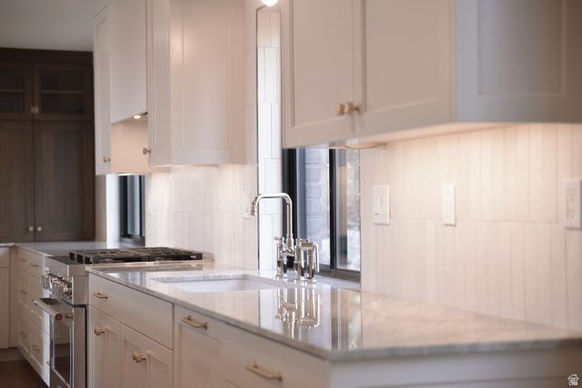 1040 N OAKMONT LN, Provo, UT 84604