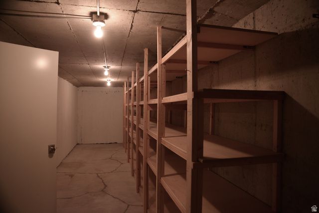 1040 N OAKMONT LN, Provo, UT 84604