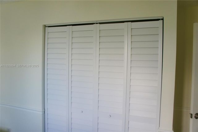 14574 SW 94th Ln, Miami, FL 33186