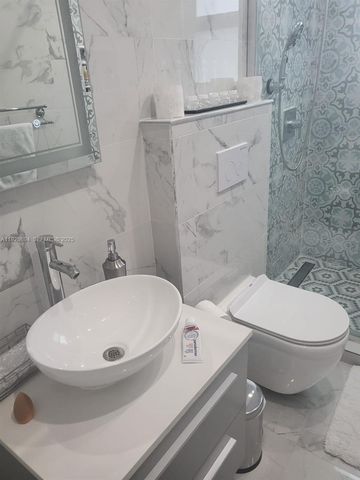 14574 SW 94th Ln, Miami, FL 33186