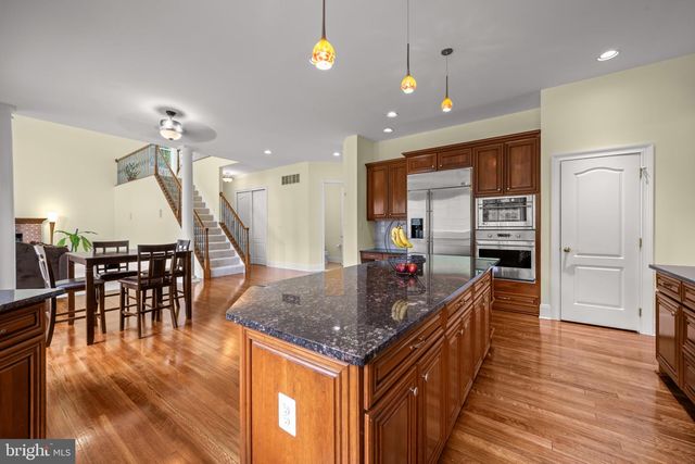 11526 FOX RIVER DR, Ellicott City, MD 21042
