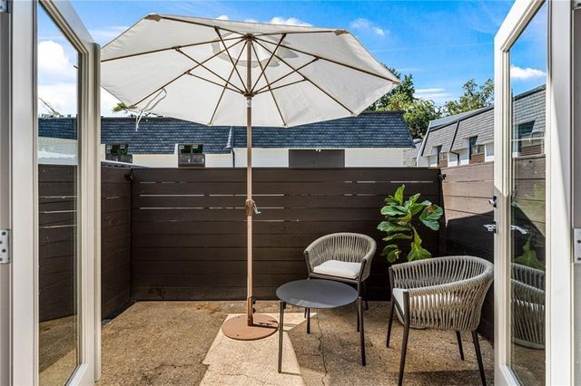 3655 Old Shell Road 314, Mobile, AL 36608