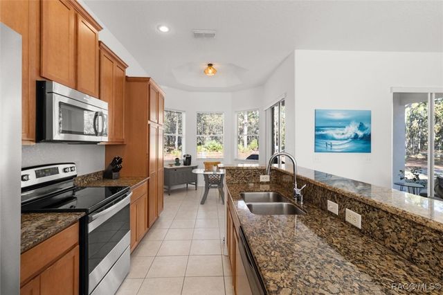 12 Colubrina Court, Homosassa, FL 34446