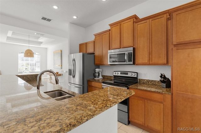 12 Colubrina Court, Homosassa, FL 34446