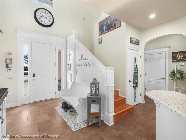 2910 Fairway Lane, Bowling Green, FL 33834